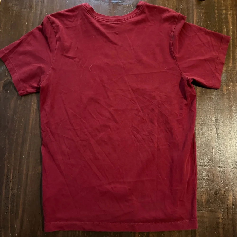Nike SB UniSex Red T-Shirt - Size Small
